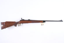 Load image into Gallery viewer, Remington 700 L.H. in 22-250 SKU: 25544
