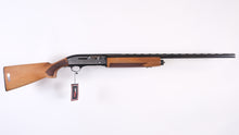 Load image into Gallery viewer, Franchi model 520 semi-auto in 12Ga

